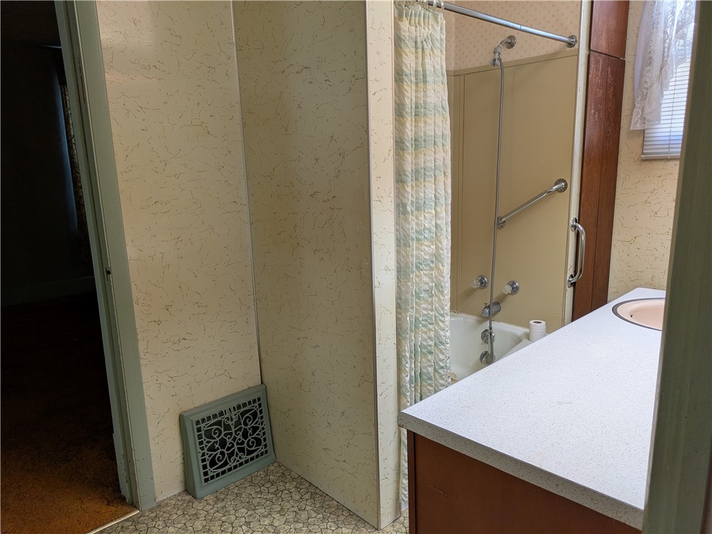 521 Vance Street Property Photo 8