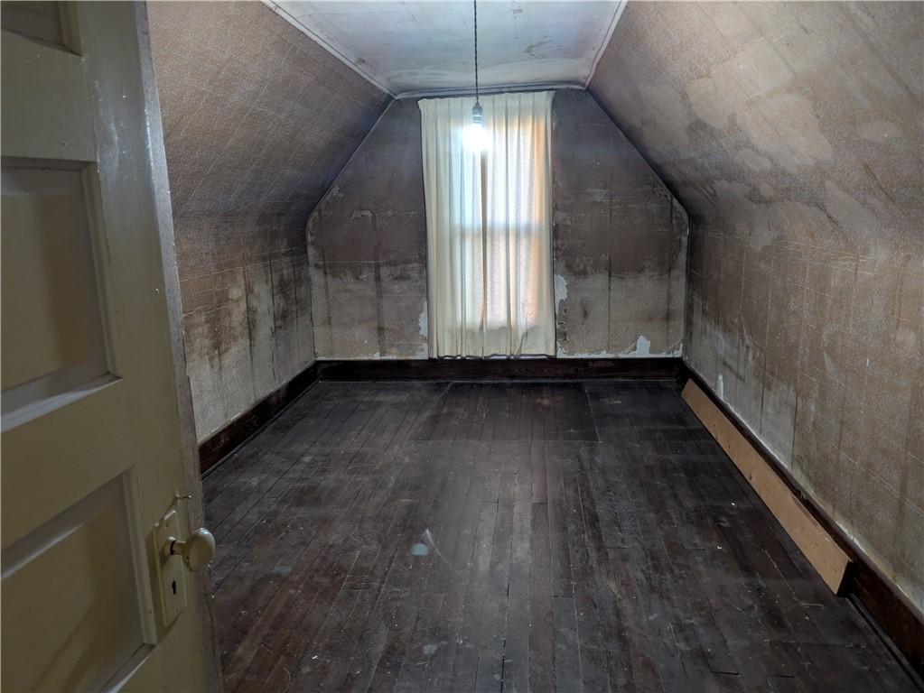 521 Vance Street Property Photo 12