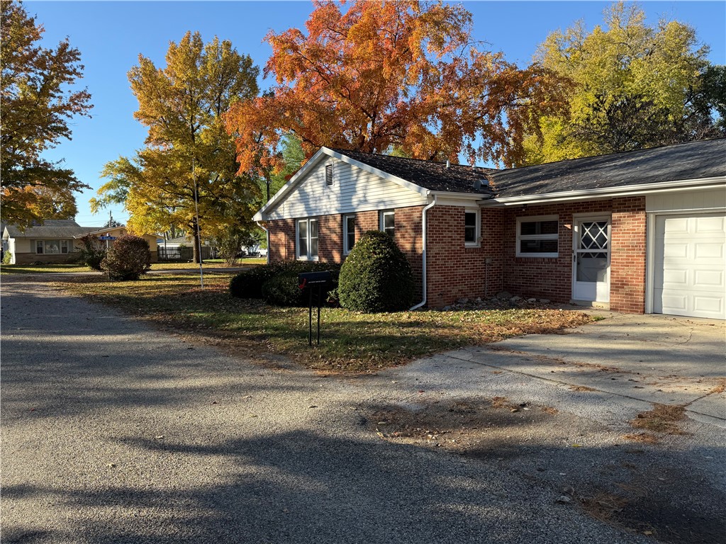 601 South Street Property Photo 7