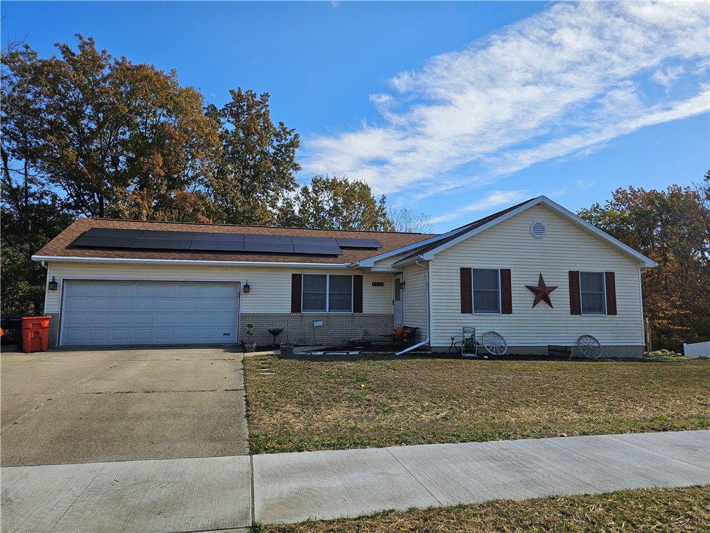 2139 Douglas Street Property Photo 1