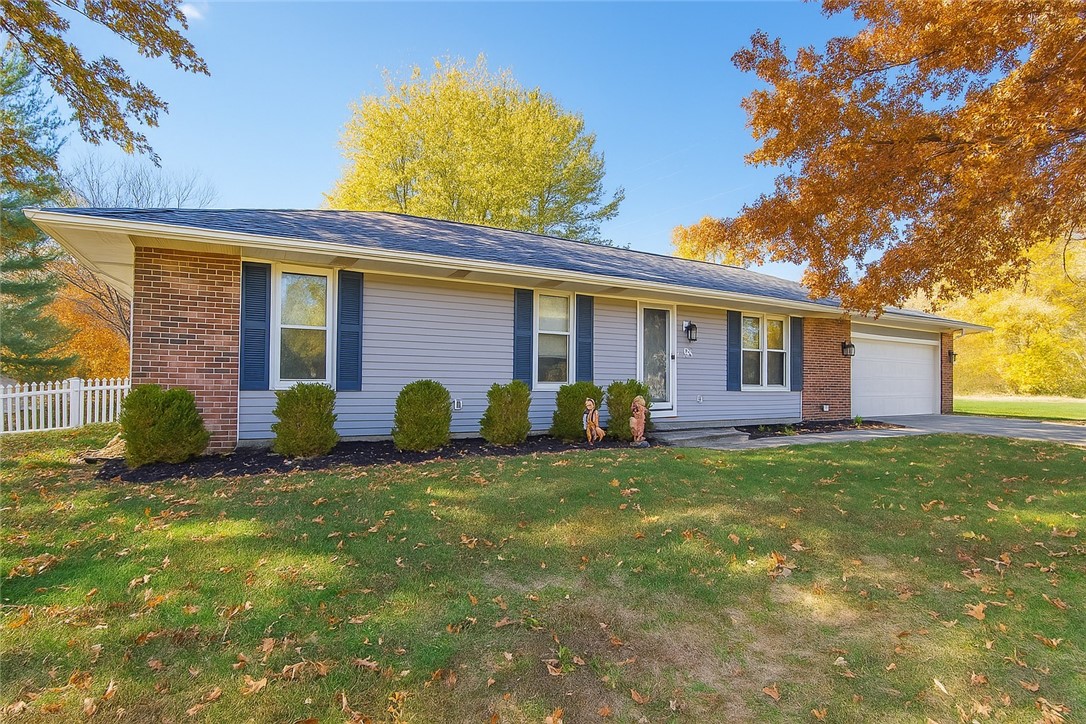 2102 Hidden Lake Court Property Photo 1