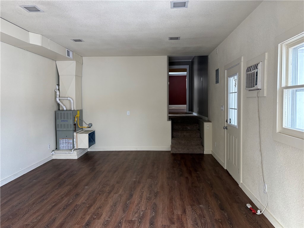 309 E Maple Street Property Photo 27