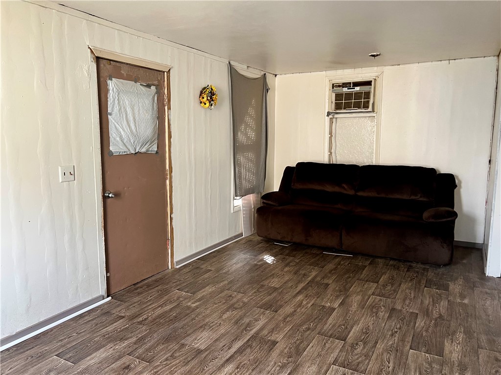 710 Main Street Property Photo 5