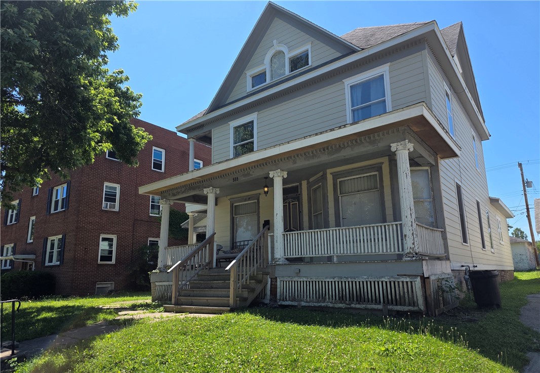 555 W Main Street