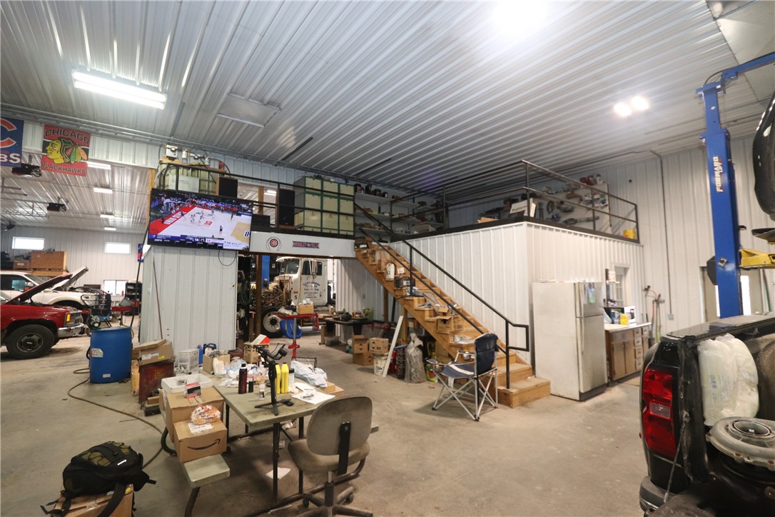 8913 E 1800th North Avenue Property Photo 12