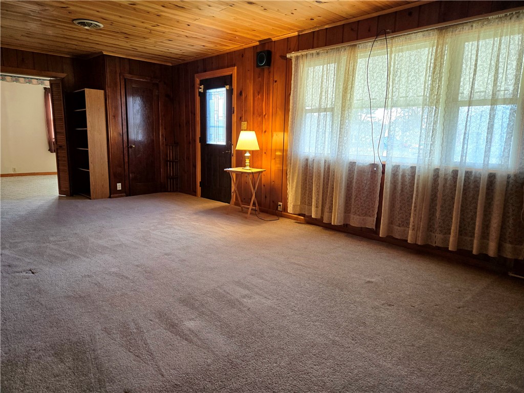 1521 King Street Property Photo 3