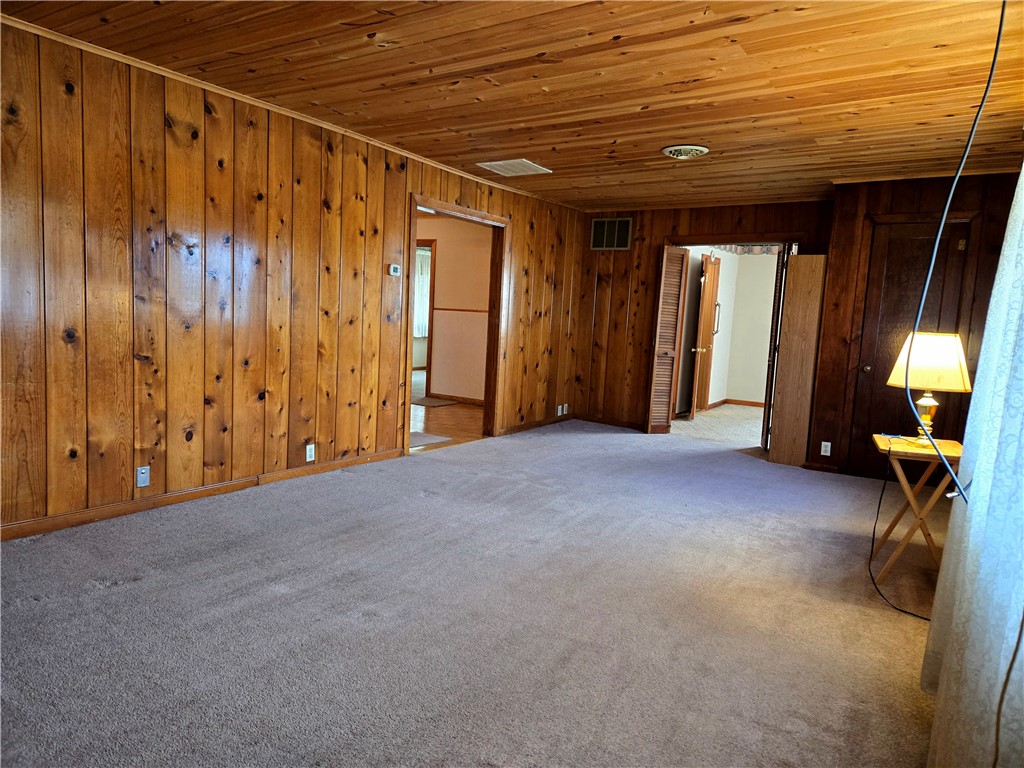 1521 King Street Property Photo 4