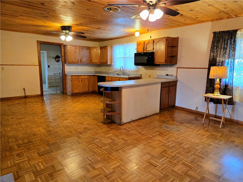 1521 King Street Property Photo 7