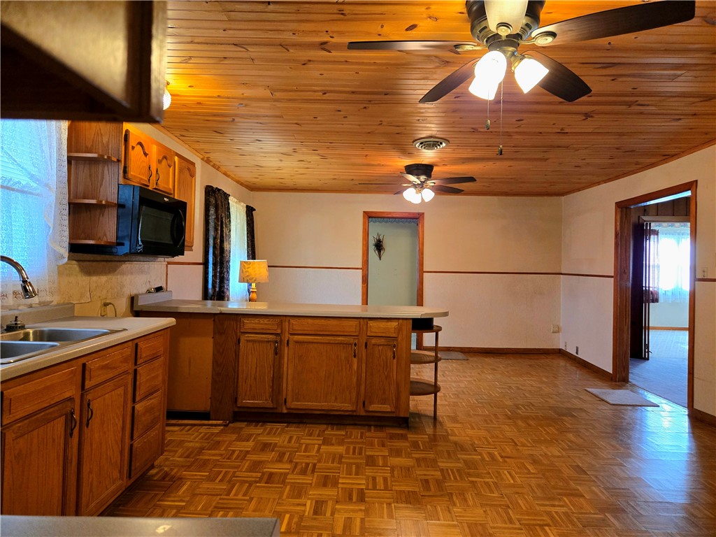 1521 King Street Property Photo 9
