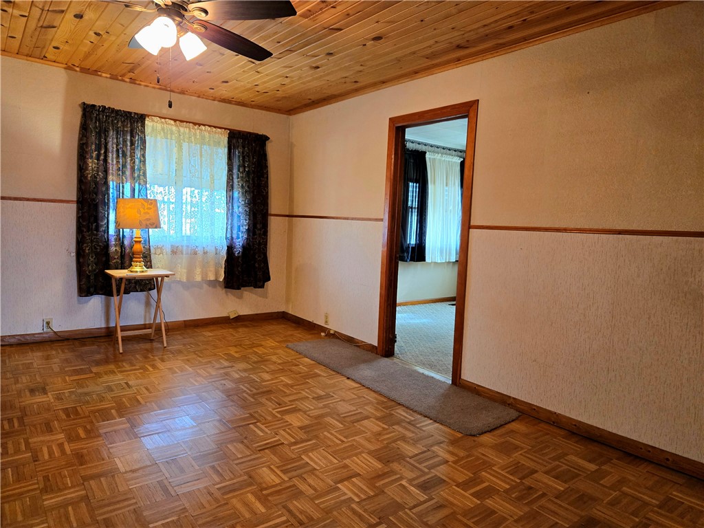 1521 King Street Property Photo 10