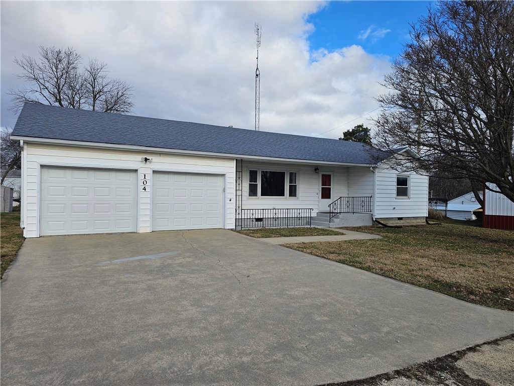 104 E Ohio Street Property Photo 1