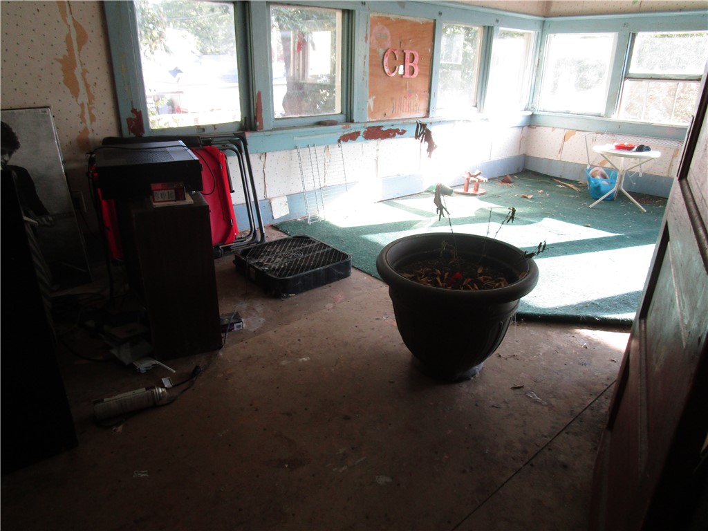 308 Kitchell Street Property Photo 10