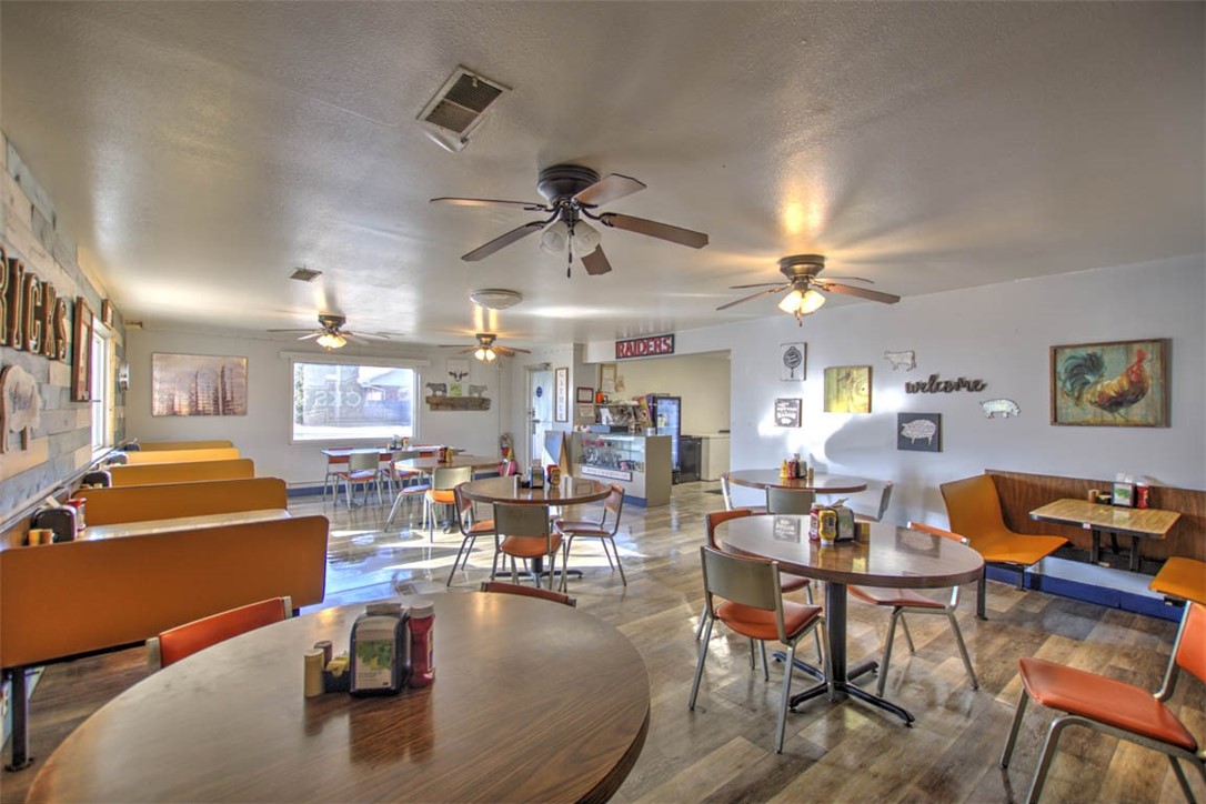 202 S Business 51 Property Photo 13