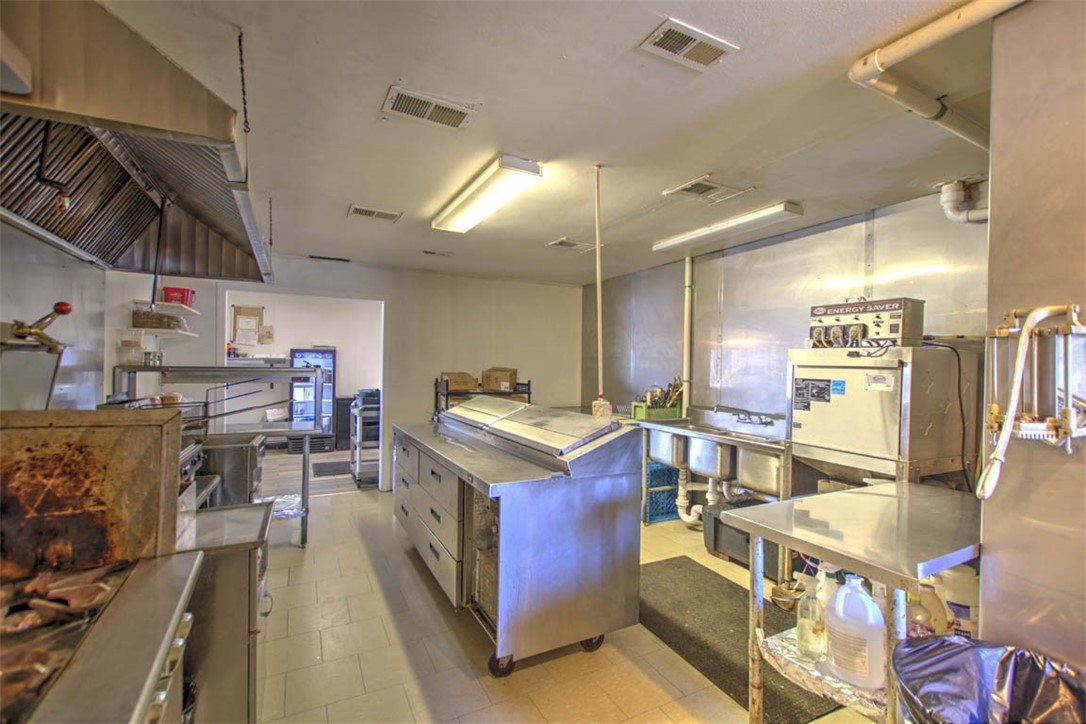 202 S Business 51 Property Photo 23