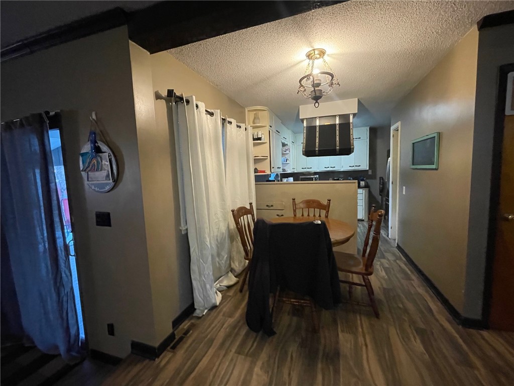 806 S 4th Street Property Photo 10