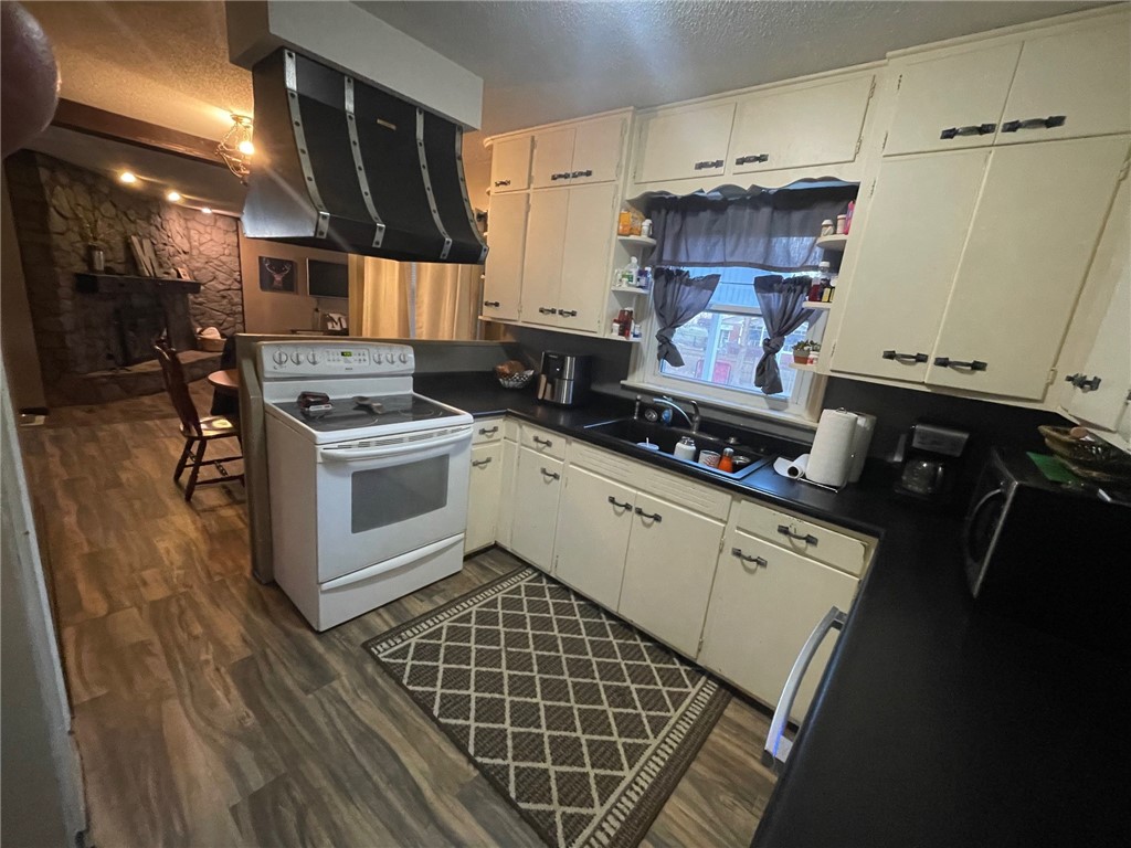 806 S 4th Street Property Photo 11