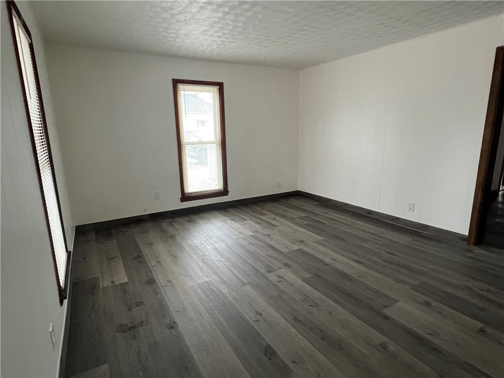 301 S 3rd Street Property Photo 5