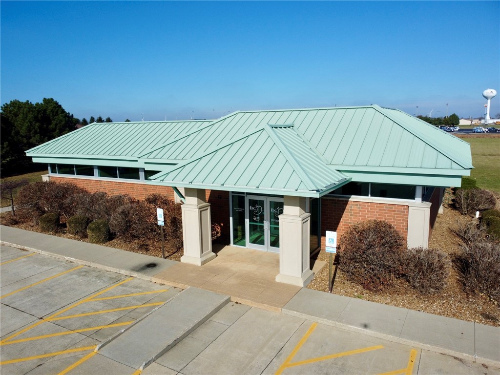 803 Illini Drive