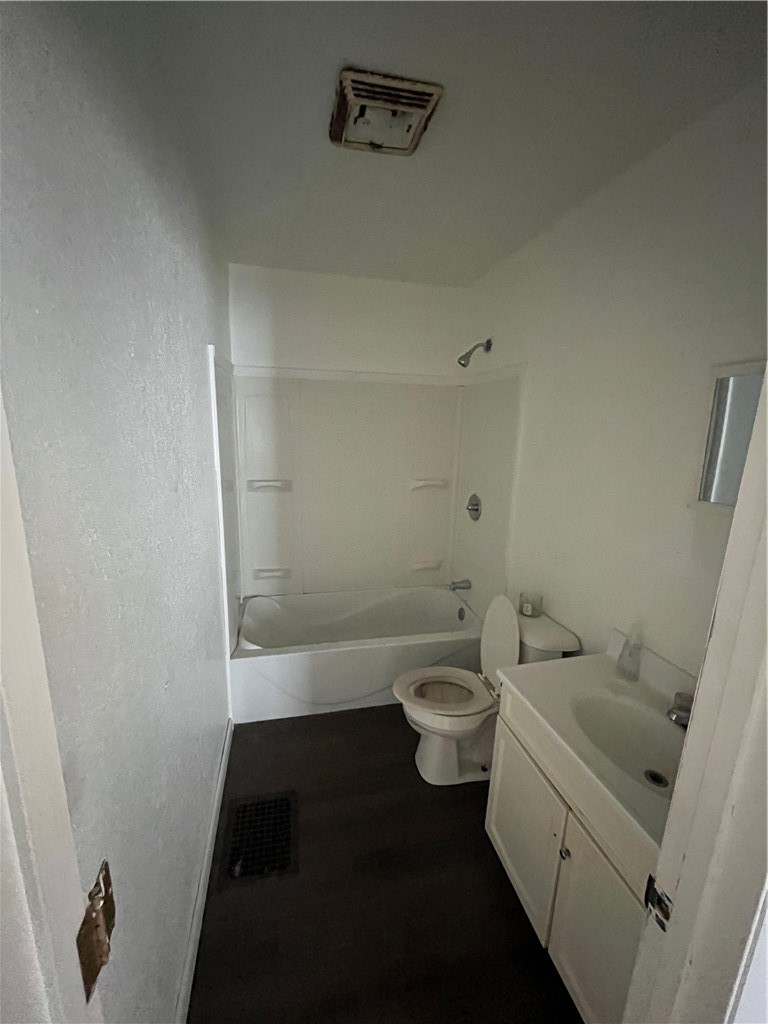 1225 S Silas Street Property Photo 6