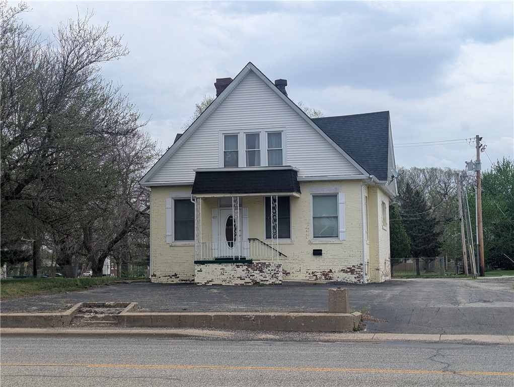 407 N Gilbert Street Property Photo 1