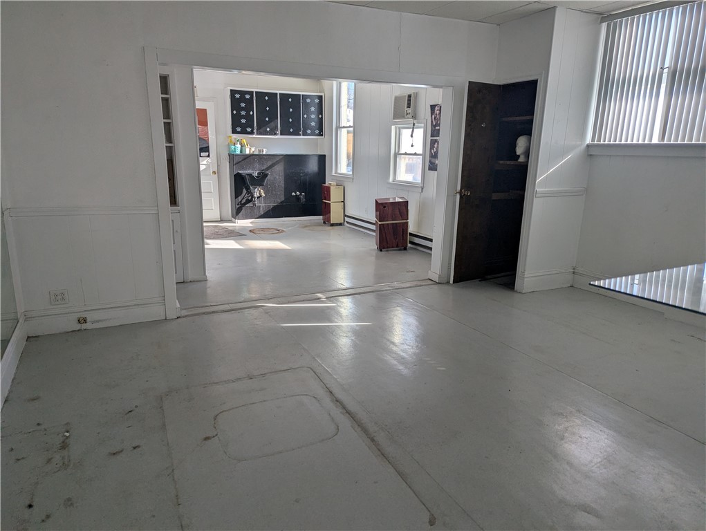 407 N Gilbert Street Property Photo 4