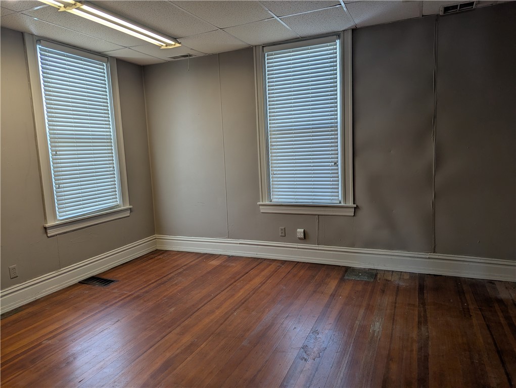 407 N Gilbert Street Property Photo 6