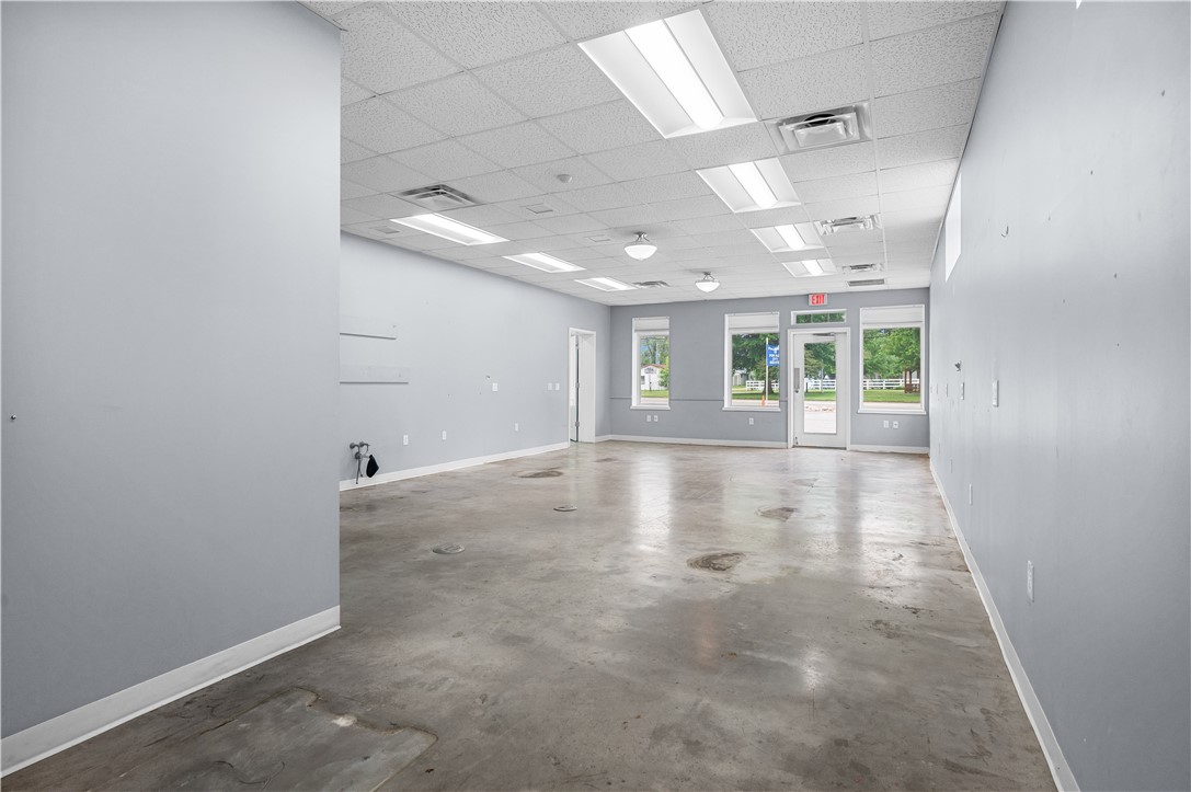305 N Michigan Avenue Property Photo 8
