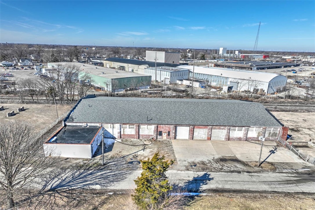 2165 N Lowber Street Property Photo 2