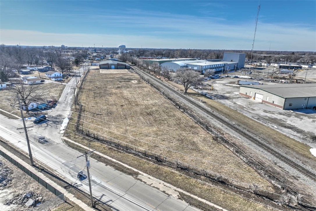 2165 N Lowber Street Property Photo 5