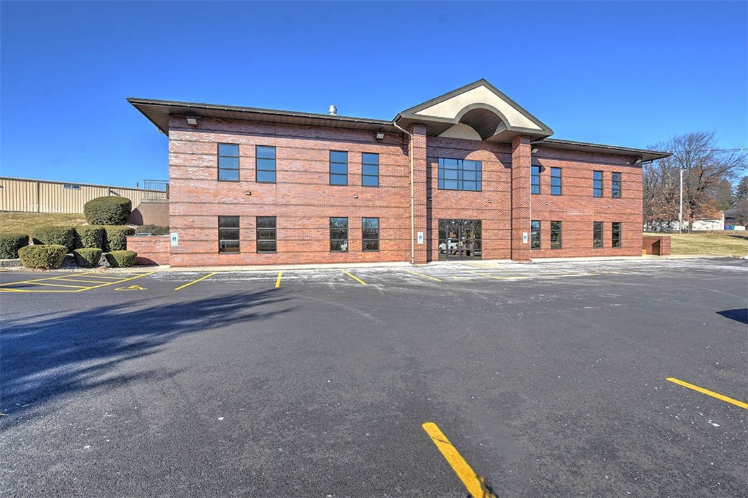 433 W Pershing Road Property Photo 1