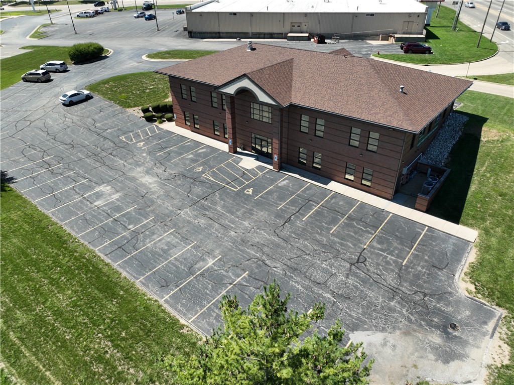 433 W Pershing Road Property Photo 4