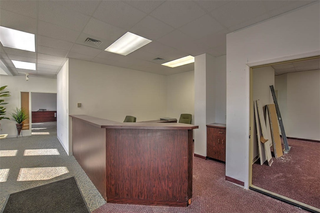 433 W Pershing Road Property Photo 7