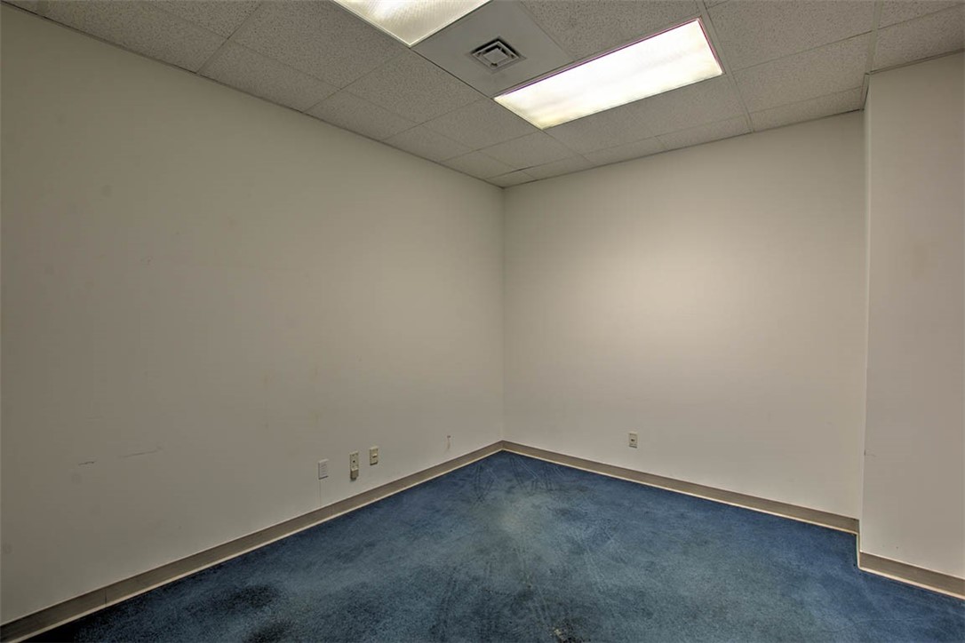 433 W Pershing Road Property Photo 16