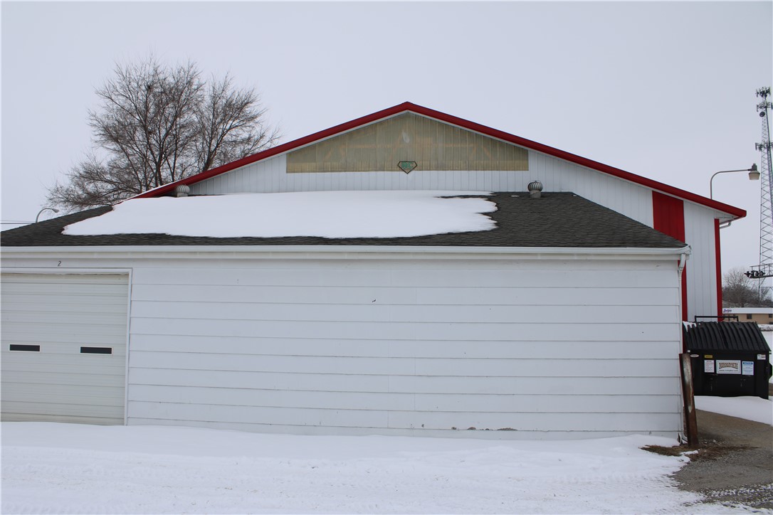 712 Lake Land Boulevard Property Photo 4