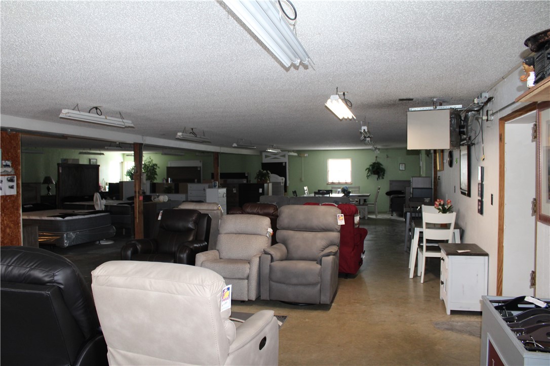 712 Lake Land Boulevard Property Photo 6