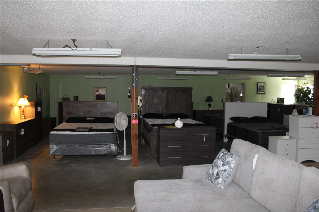 712 Lake Land Boulevard Property Photo 7
