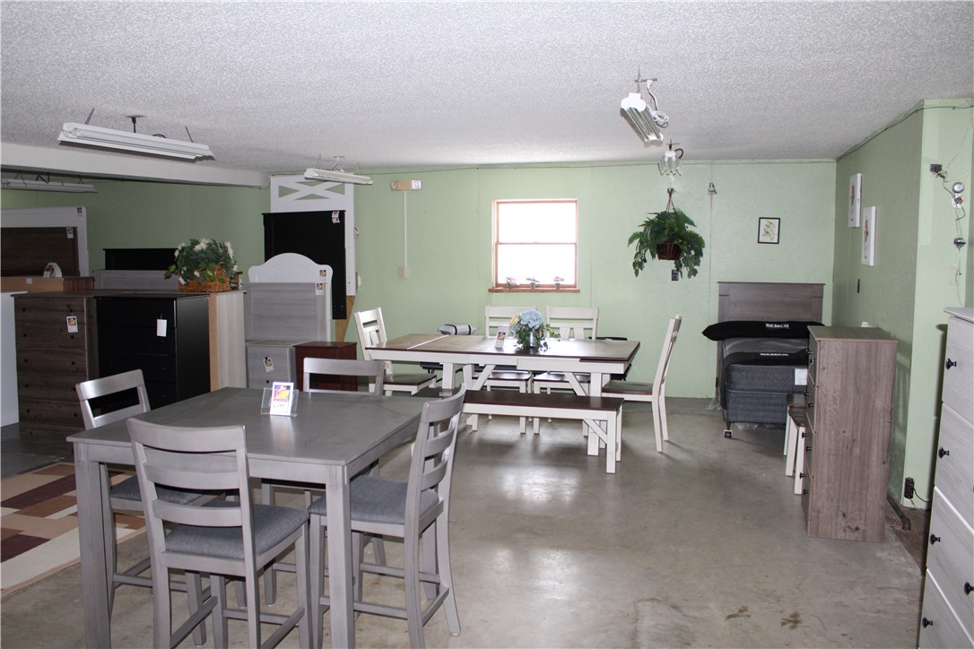 712 Lake Land Boulevard Property Photo 8