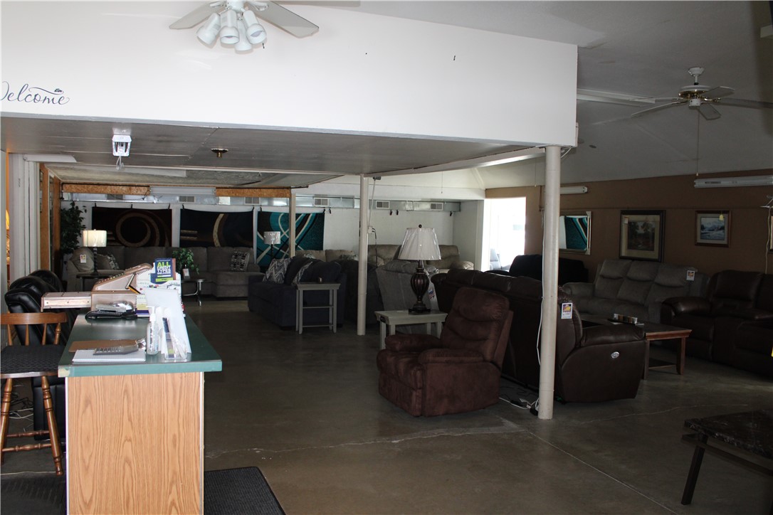 712 Lake Land Boulevard Property Photo 20
