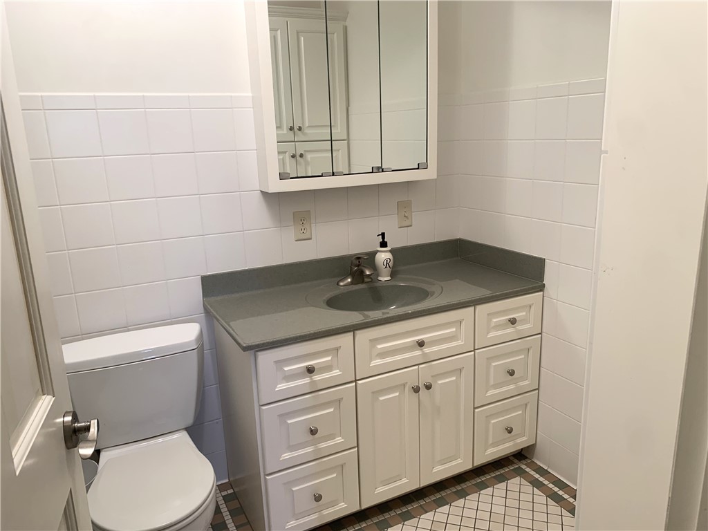 43 Lake Shore Drive Property Photo 32