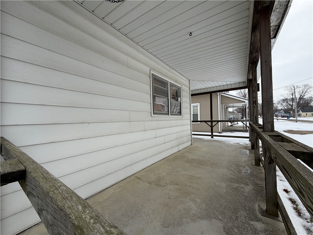 510 3rd Street Property Photo 4
