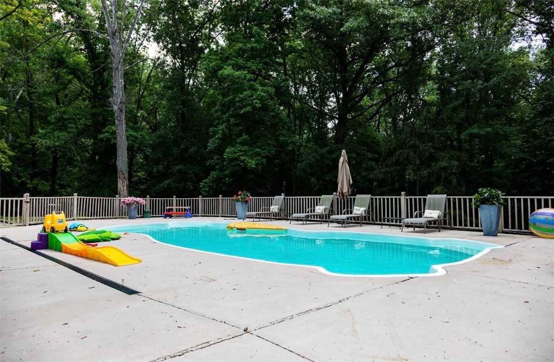 35 Westwood Place Property Photo 11