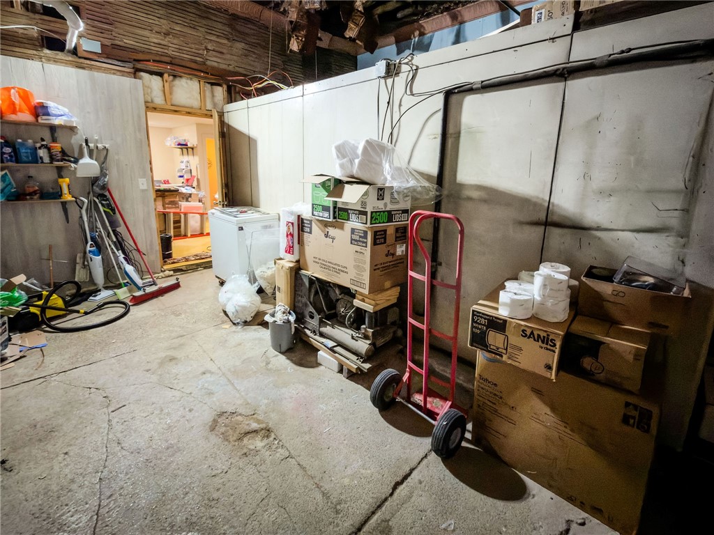 102 E Main Street Property Photo 34