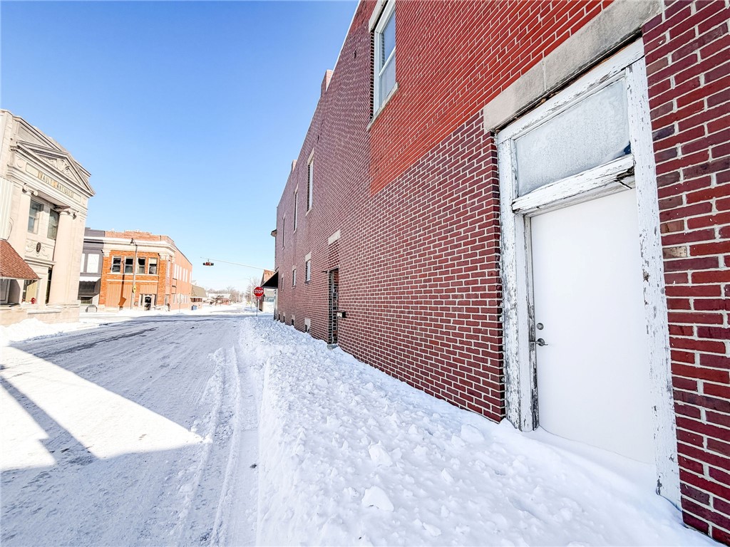 102 E Main Street Property Photo 43