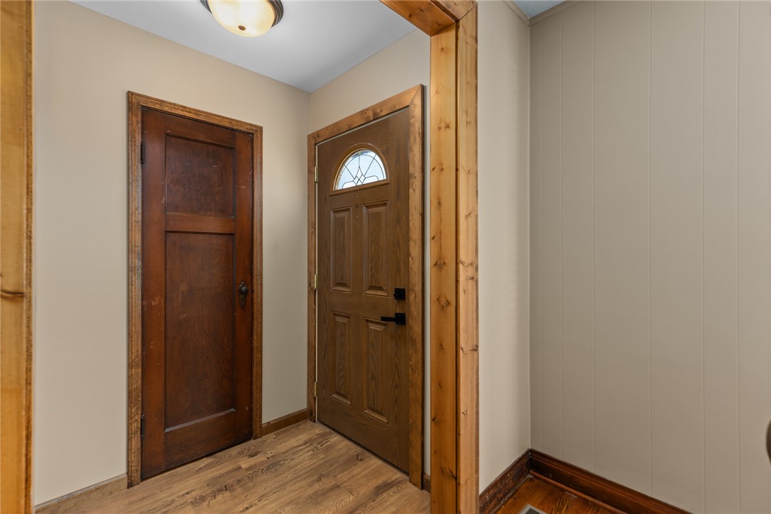 302 N Main Street Property Photo 7