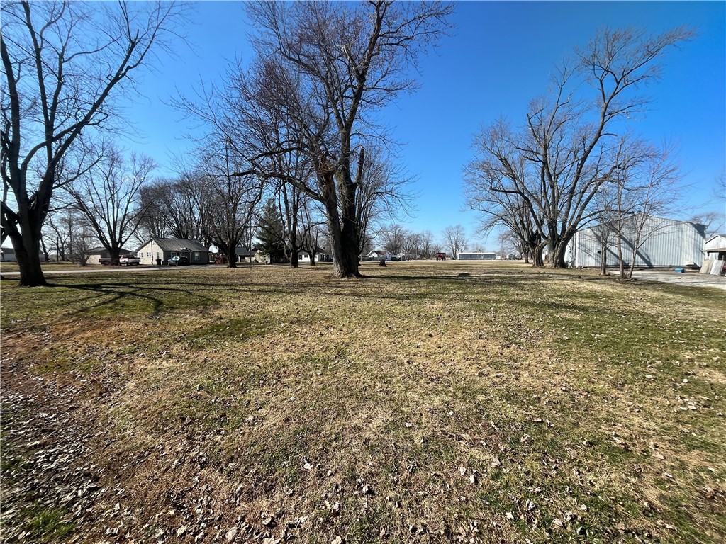705 2nd Street Property Photo 6