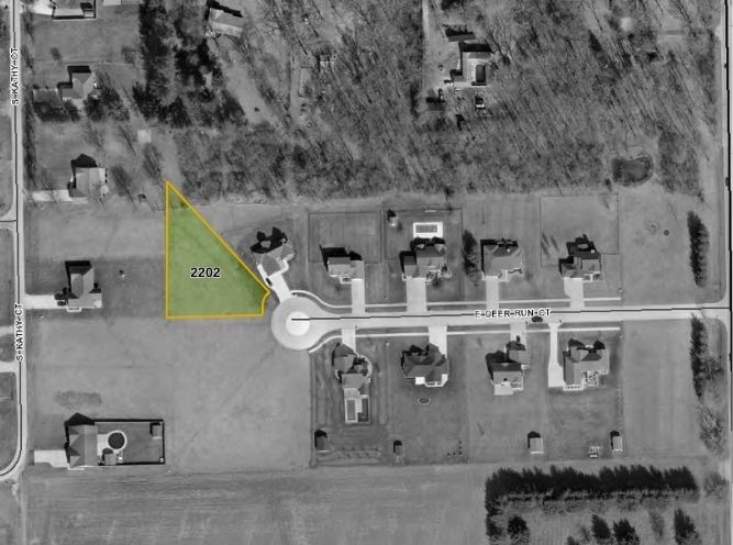 2202 Deer Run Court Property Photo 2