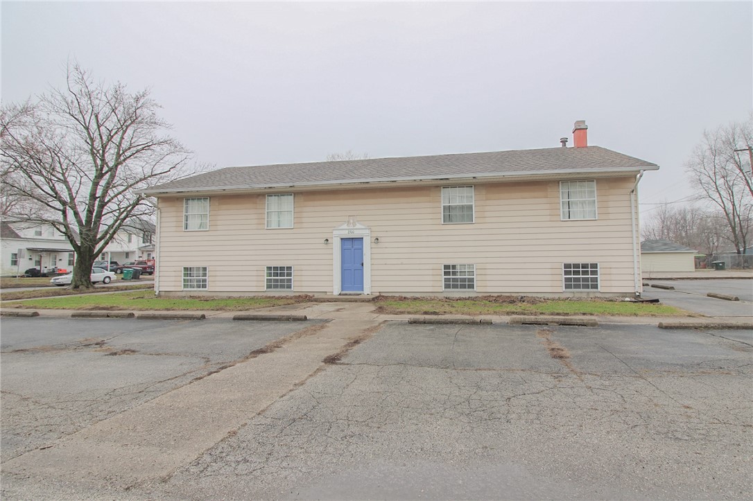 2300 Champaign Avenue Property Photo 1