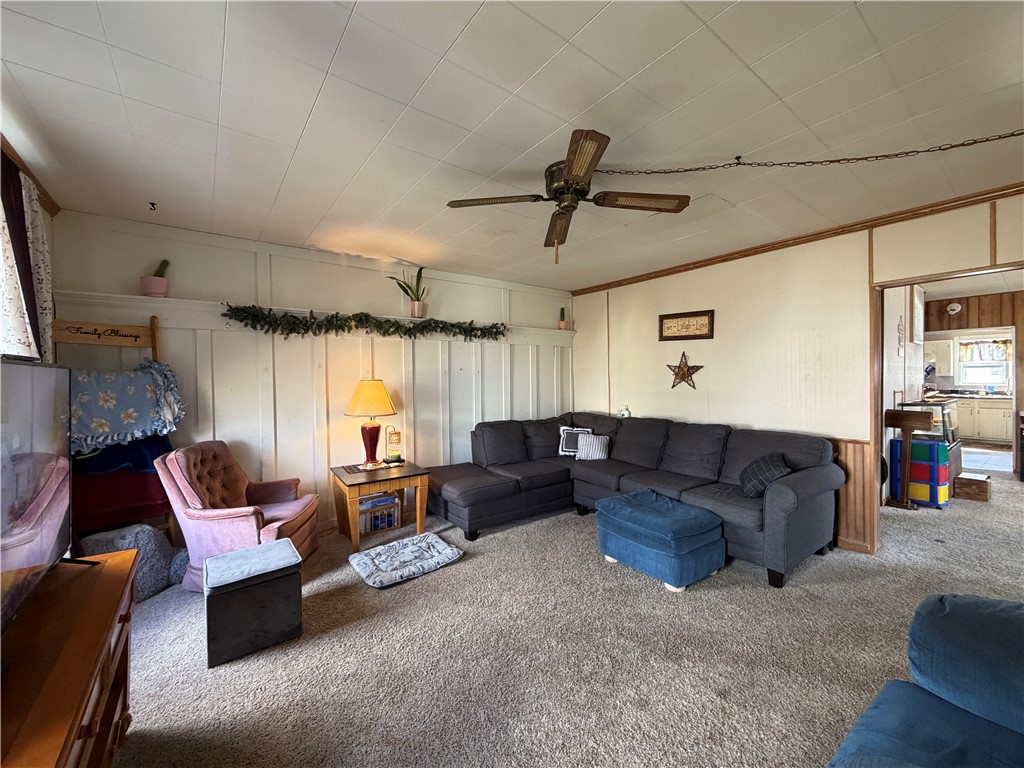 405 Seminary Avenue Property Photo 8