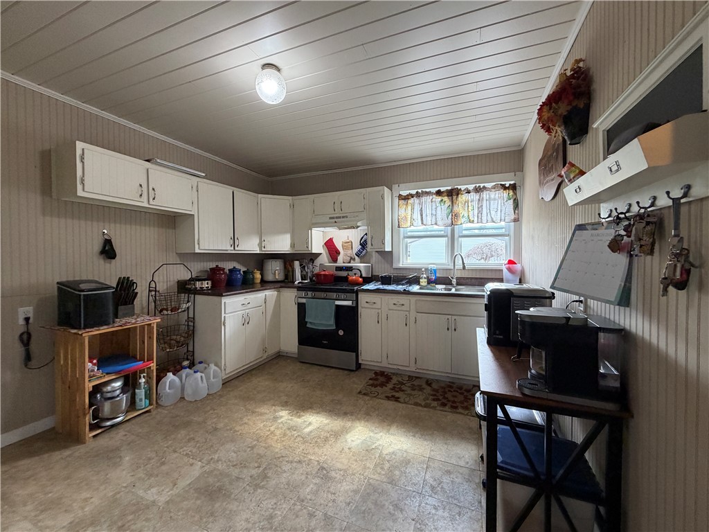 405 Seminary Avenue Property Photo 15