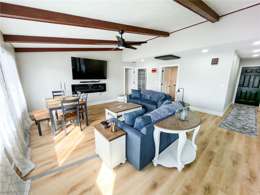7 Circle Drive Property Photo 5
